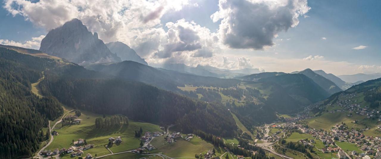 Hotel Chalet Dlaces Selva di Val Gardena Luaran gambar