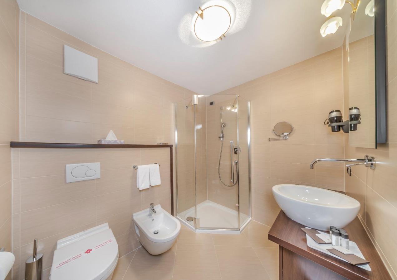 Hotel Chalet Dlaces Selva di Val Gardena Luaran gambar
