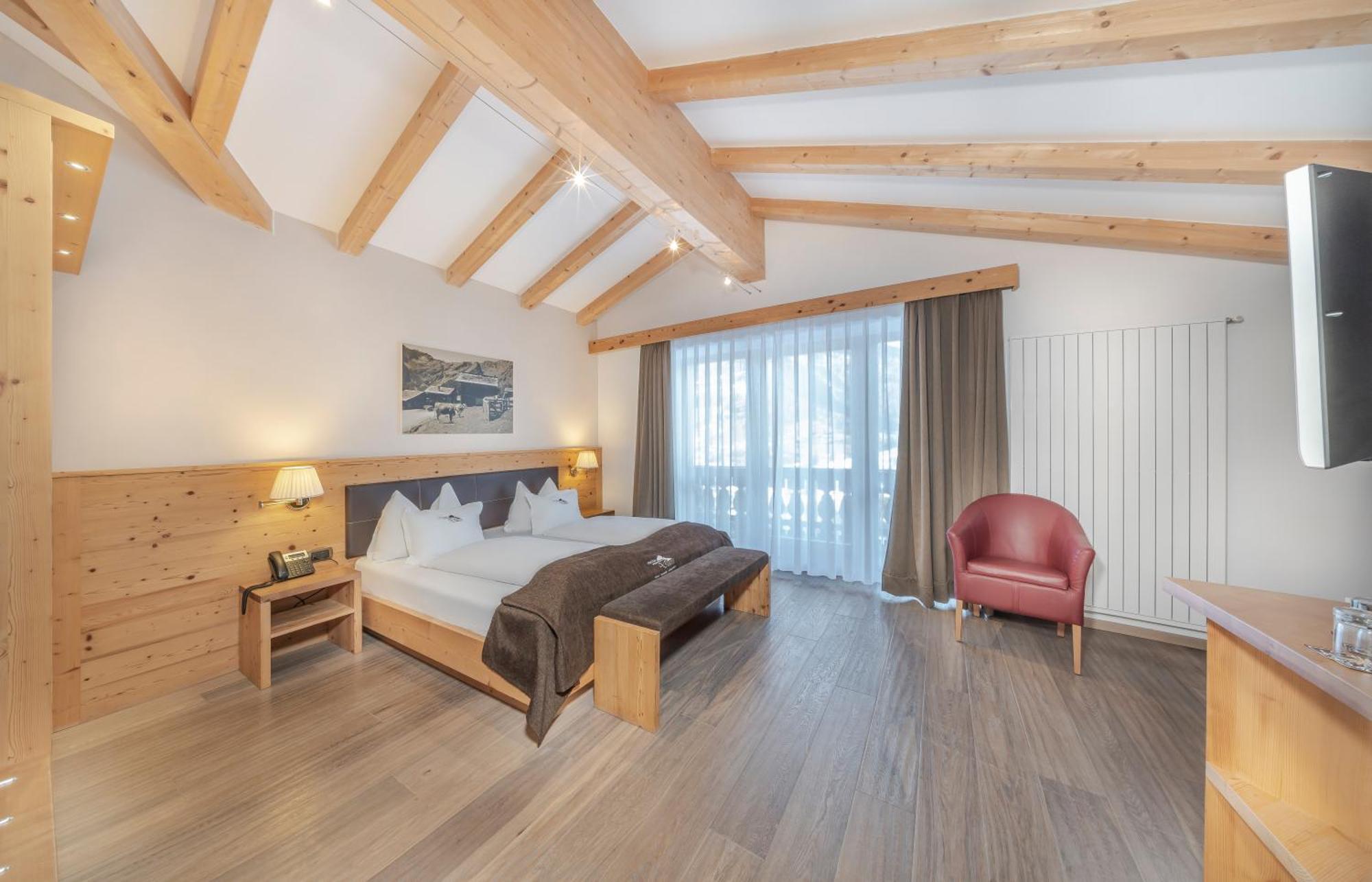 Hotel Chalet Dlaces Selva di Val Gardena Luaran gambar